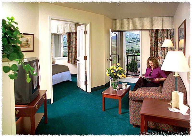 Ashland Hills Hotel & Suites Номер фото